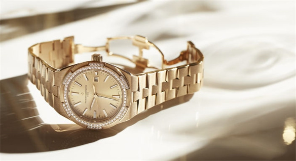 表带褪色毁颜值？教你低成本拯救江诗丹顿（图）